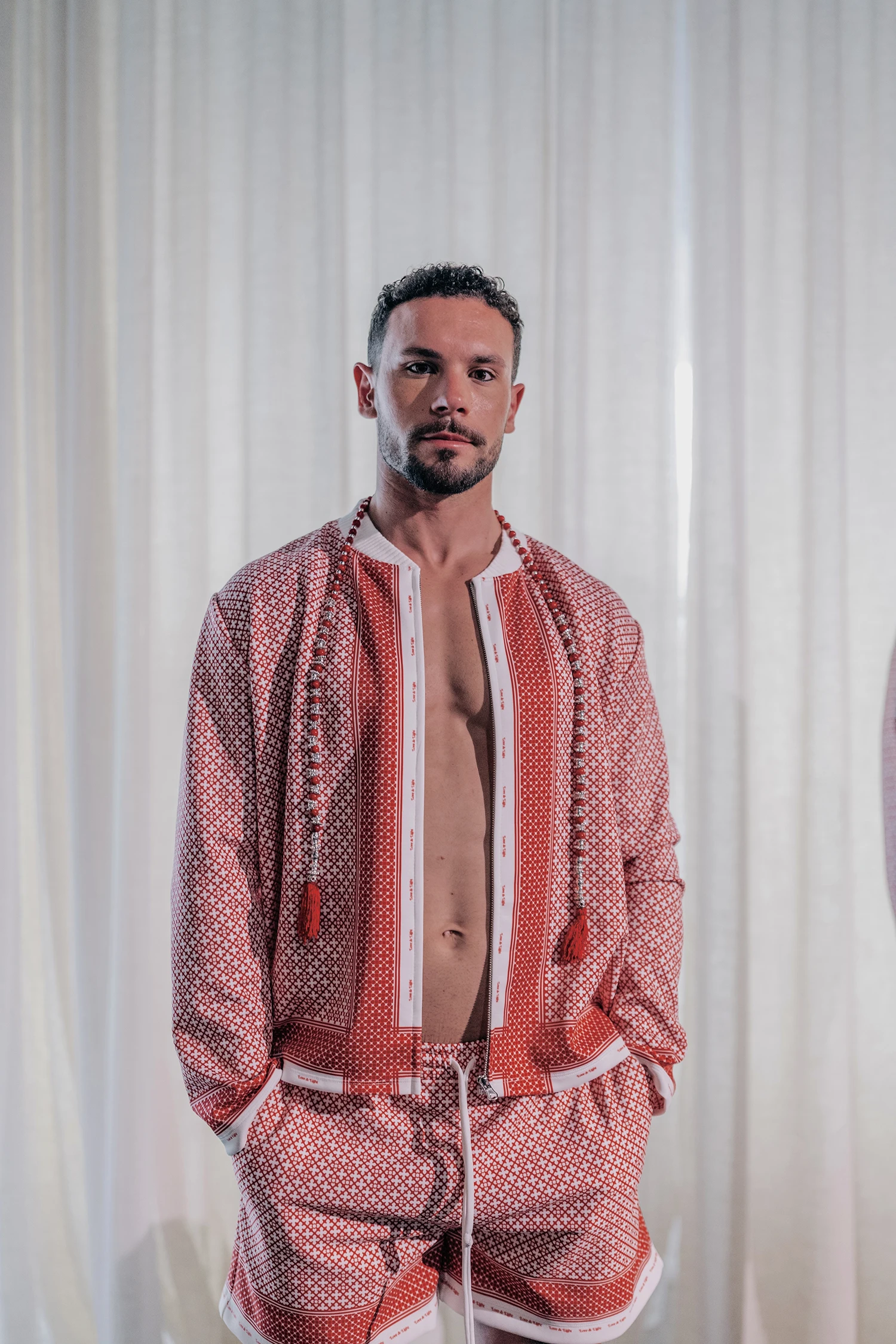 Blusão bomber simples, em estampado padrão NG.Realxed fit